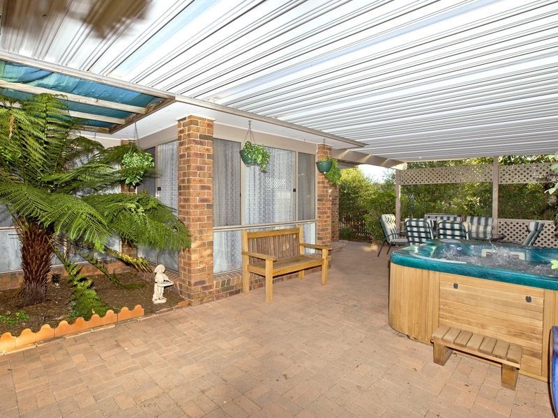 2 Hacke Place, Conder ACT 2906