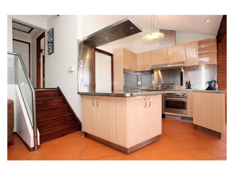 8 Camellia Place, Queanbeyan NSW 2620