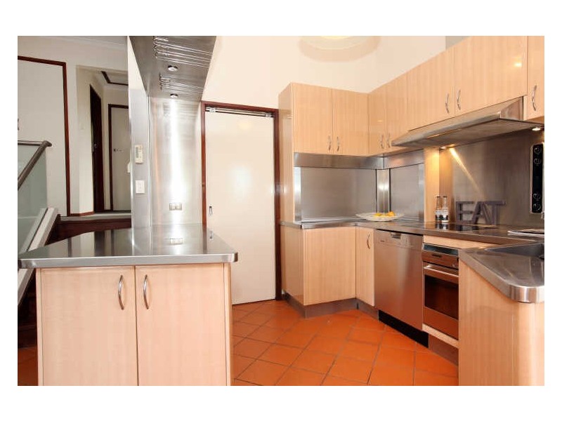 8 Camellia Place, Queanbeyan NSW 2620