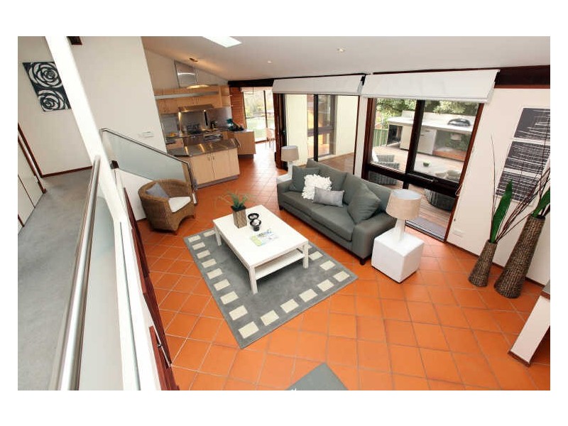 8 Camellia Place, Queanbeyan NSW 2620