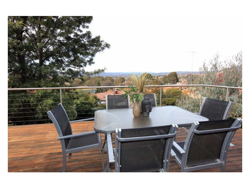 8 Camellia Place, Queanbeyan NSW 2620