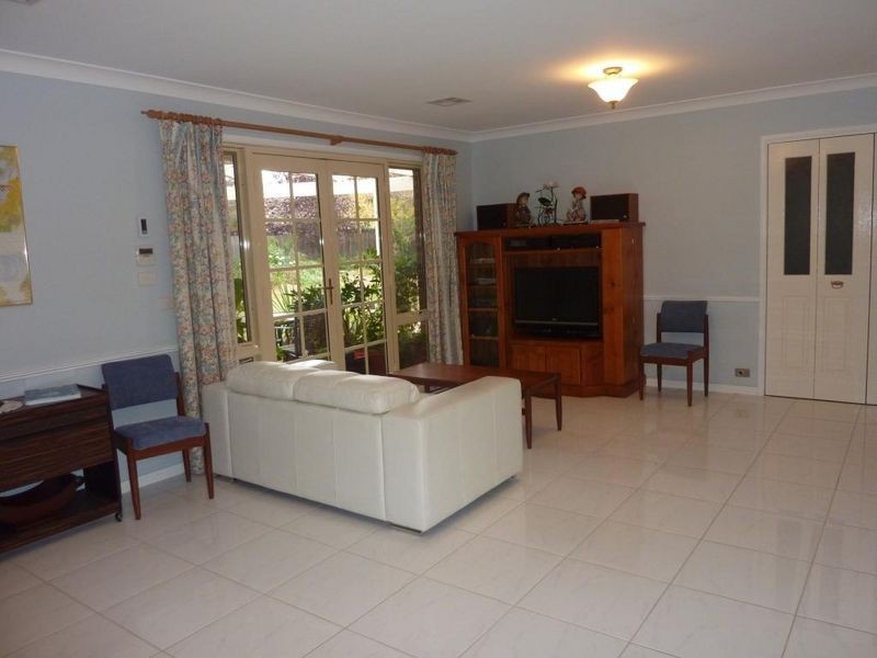 17 Loureiro Street, Conder ACT 2906