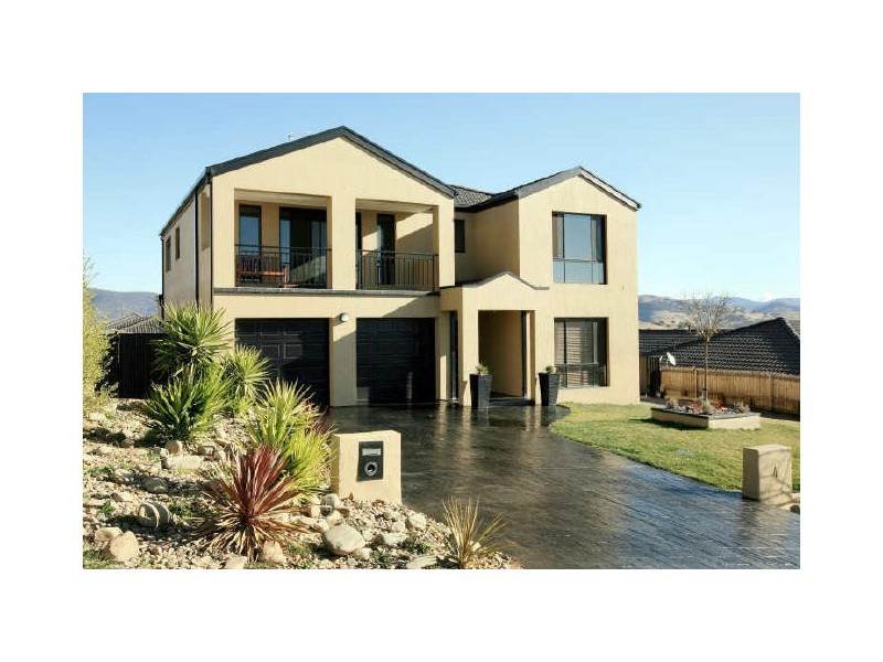 4 Cookson Place, Banks ACT 2906