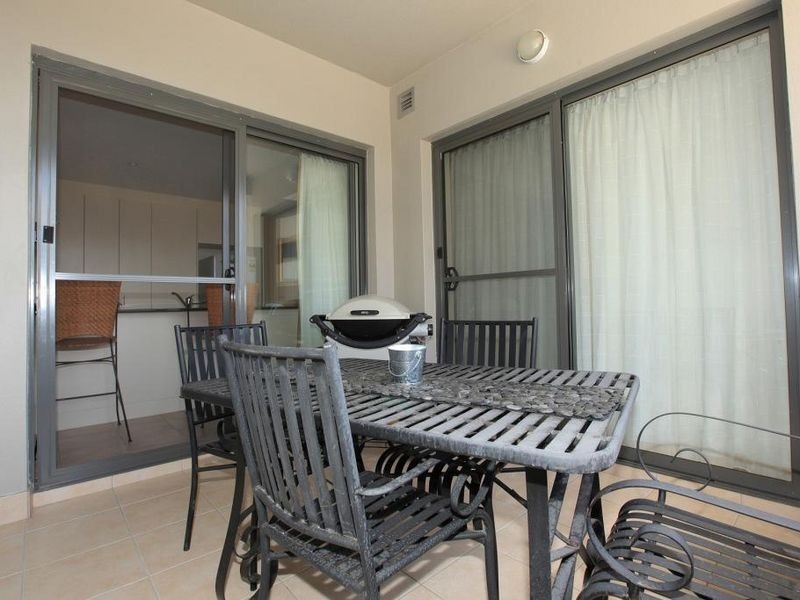 11/2 Eileen Good Street, Greenway ACT 2900