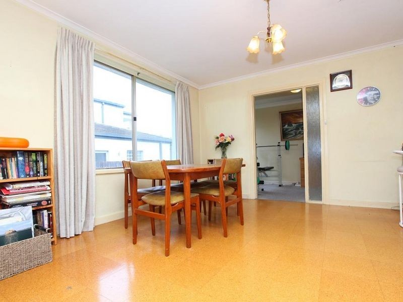 12 Nathan Street, Deakin ACT 2600