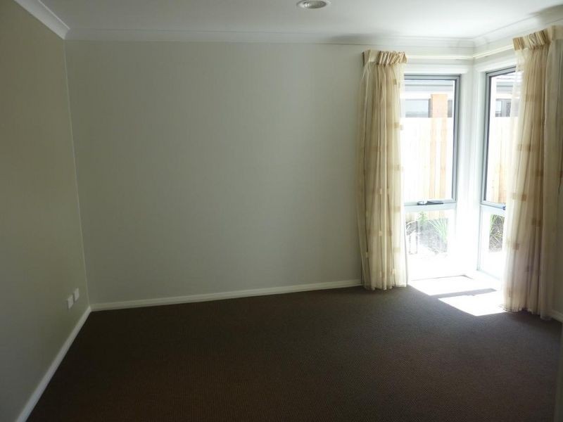 5 Fell Street, Forde ACT 2914