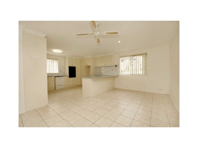 100 Outtrim Avenue, Calwell ACT 2905