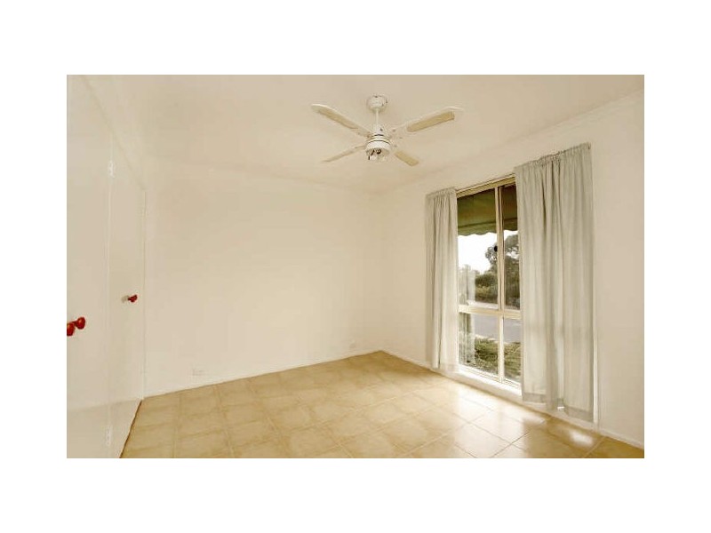 100 Outtrim Avenue, Calwell ACT 2905