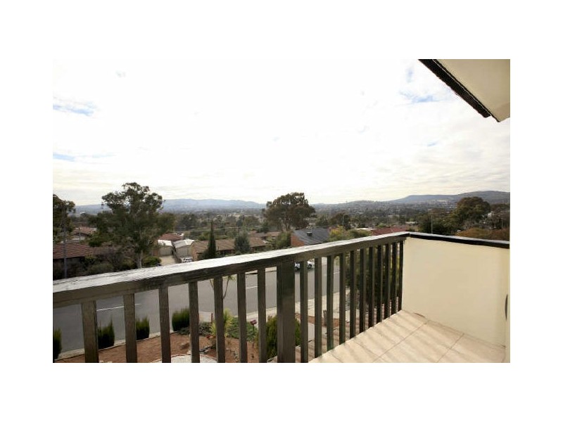 100 Outtrim Avenue, Calwell ACT 2905