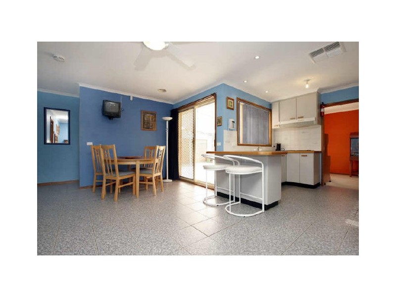 28 Ironbark Crescent, Banks ACT 2906