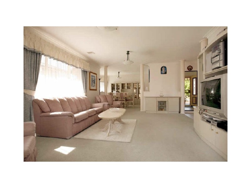 7 Gaylard Place, Gordon ACT 2906