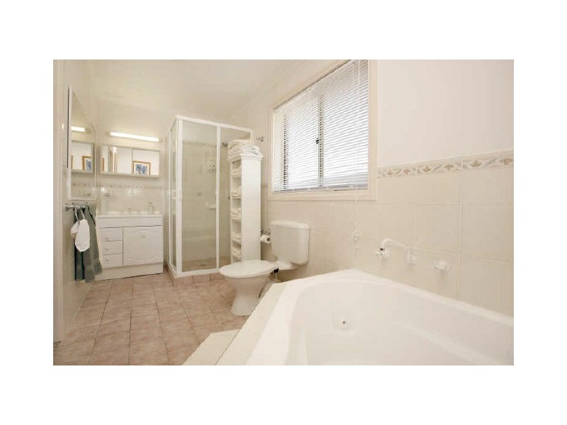 7 Gaylard Place, Gordon ACT 2906