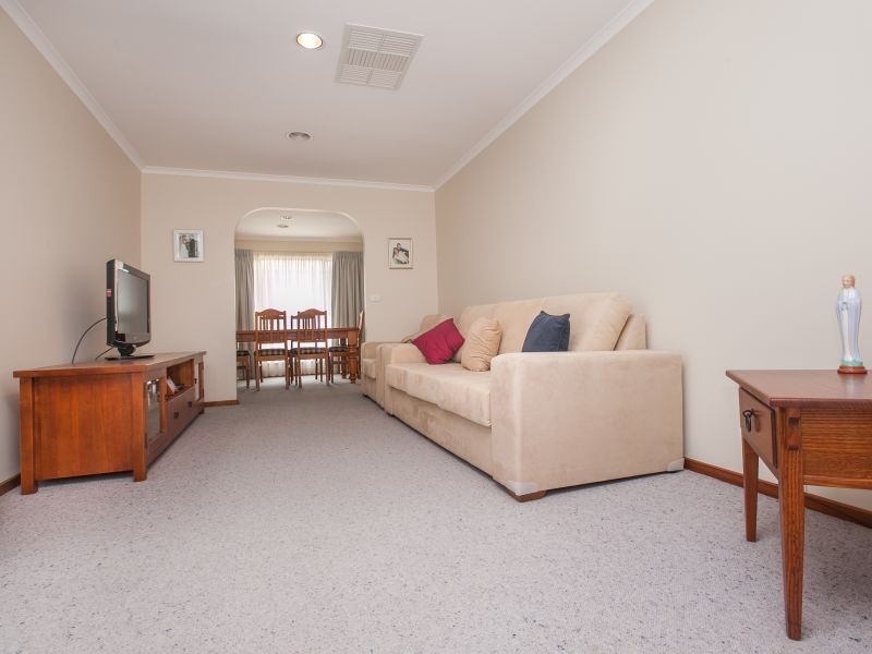 133 Clive Steele Avenue, Monash ACT 2904