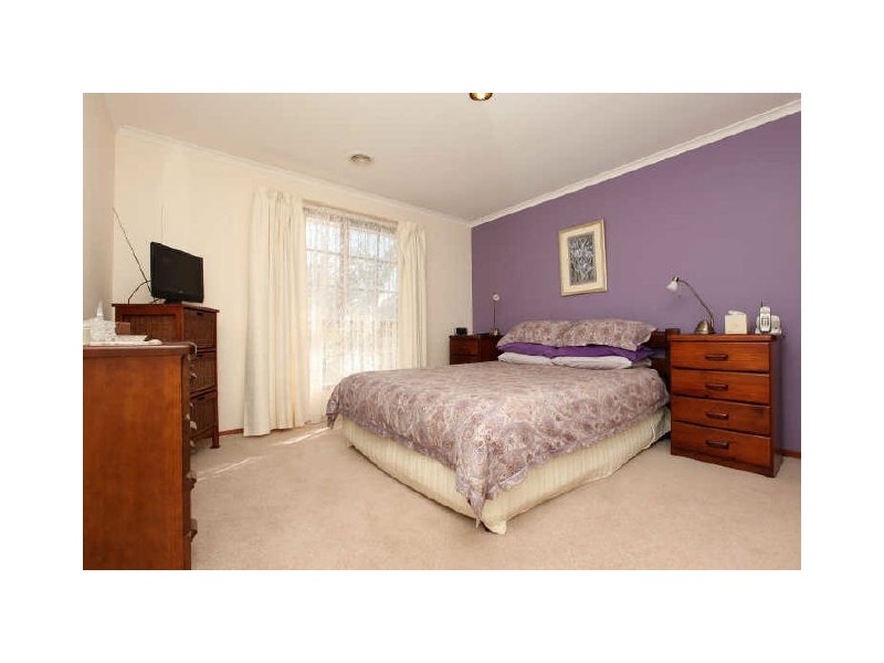 1 Cathie Place, Calwell ACT 2905