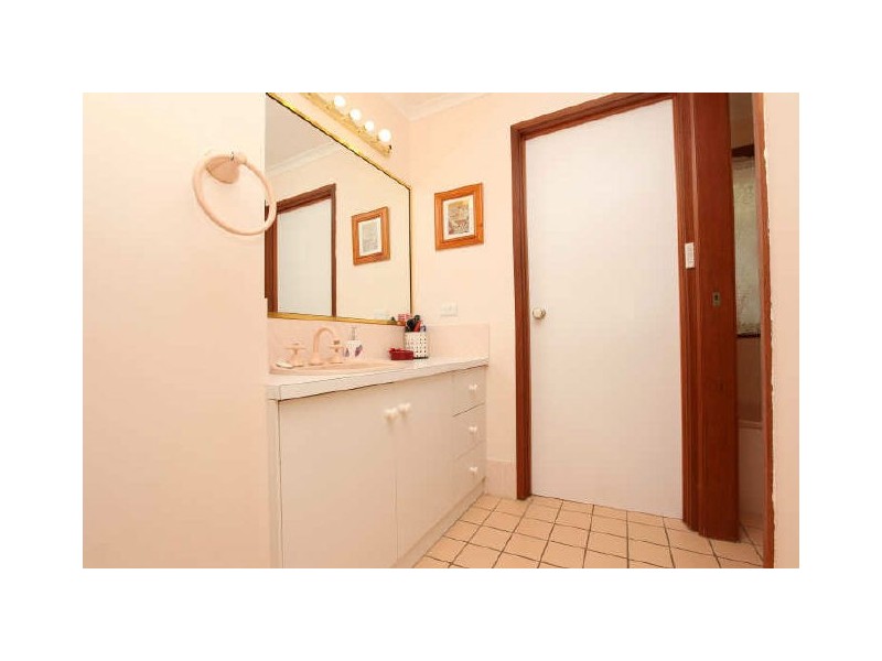 1 Cathie Place, Calwell ACT 2905