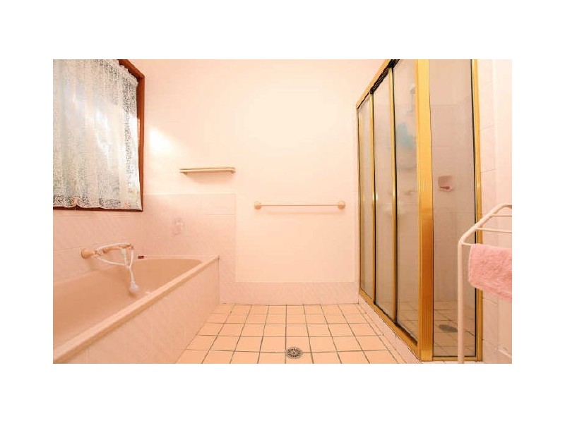 1 Cathie Place, Calwell ACT 2905