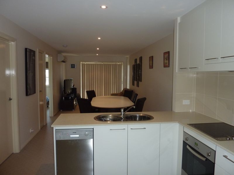 24/1 Cowlishaw Street, Greenway ACT 2900