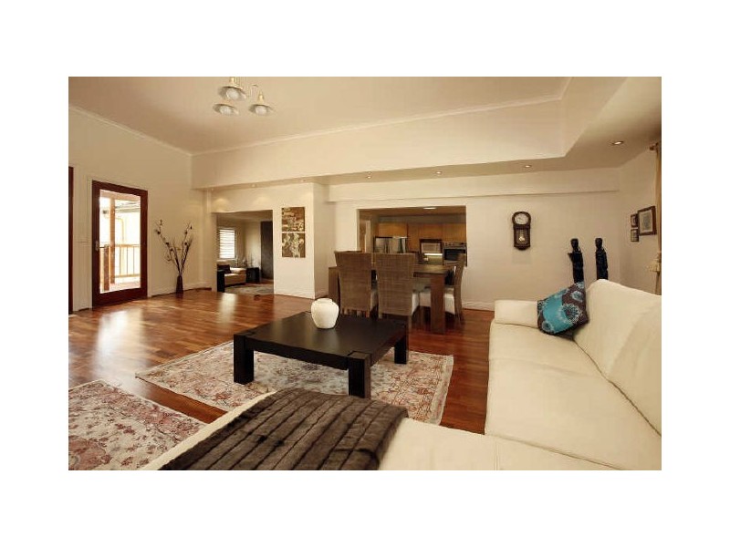 122 Monaro Crescent, Red Hill ACT 2603