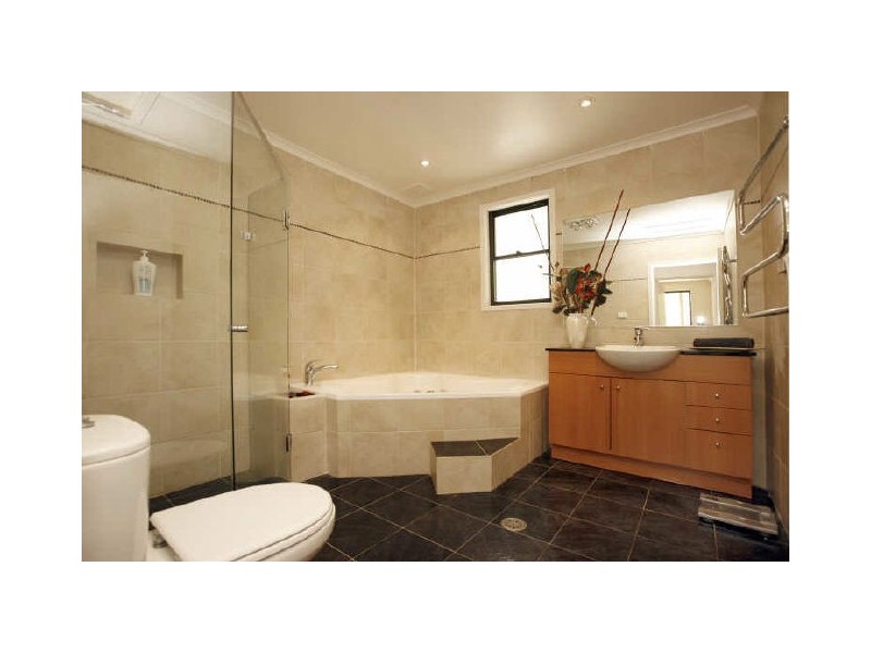 122 Monaro Crescent, Red Hill ACT 2603