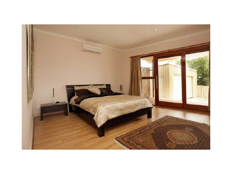 122 Monaro Crescent, Red Hill ACT 2603