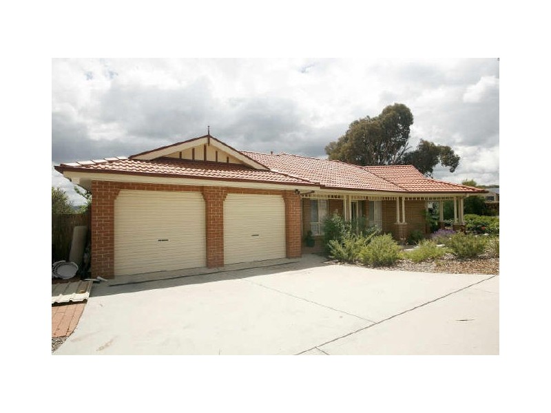 7 Brennan Court, Jerrabomberra NSW 2619