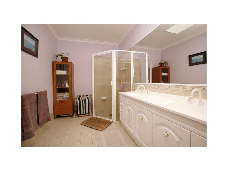 7 Brennan Court, Jerrabomberra NSW 2619