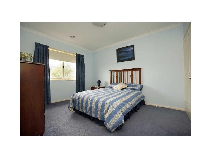 7 Brennan Court, Jerrabomberra NSW 2619