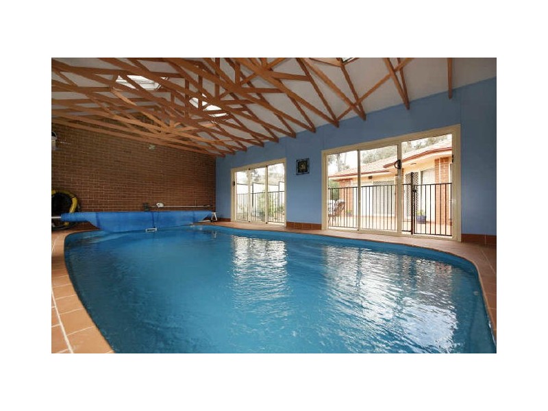 7 Brennan Court, Jerrabomberra NSW 2619