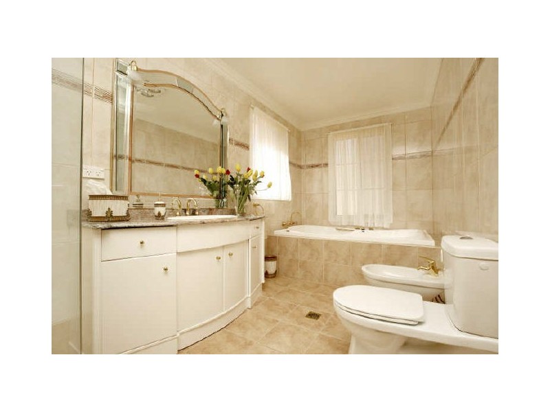 17 Galbraith Close, Banks ACT 2906