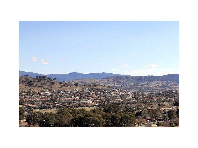 17 Galbraith Close, Banks ACT 2906