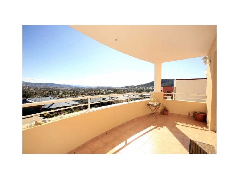 17 Galbraith Close, Banks ACT 2906