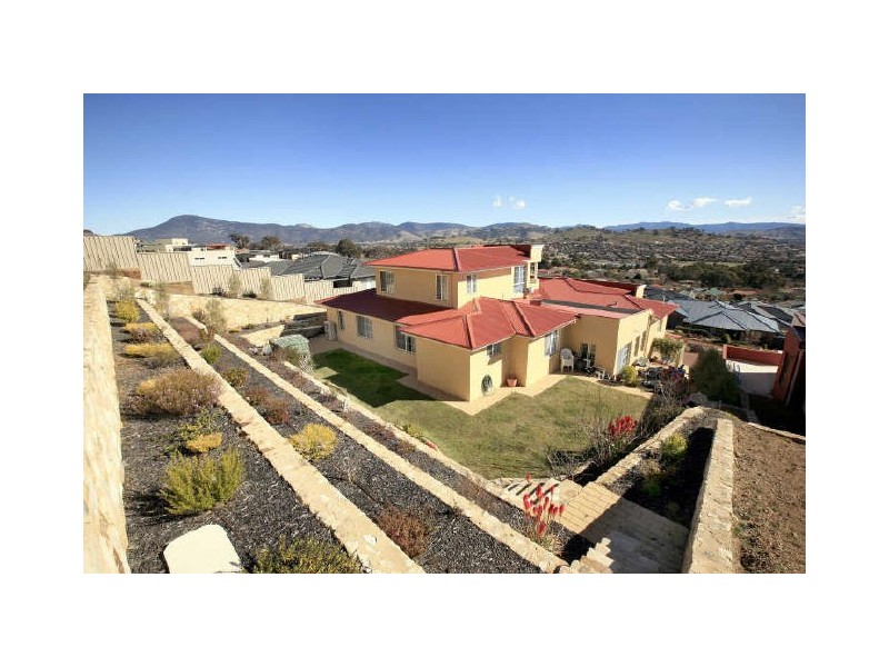 17 Galbraith Close, Banks ACT 2906