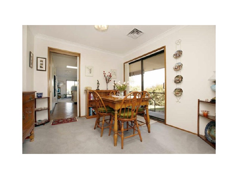 32 Johnstone Circuit, Calwell ACT 2905