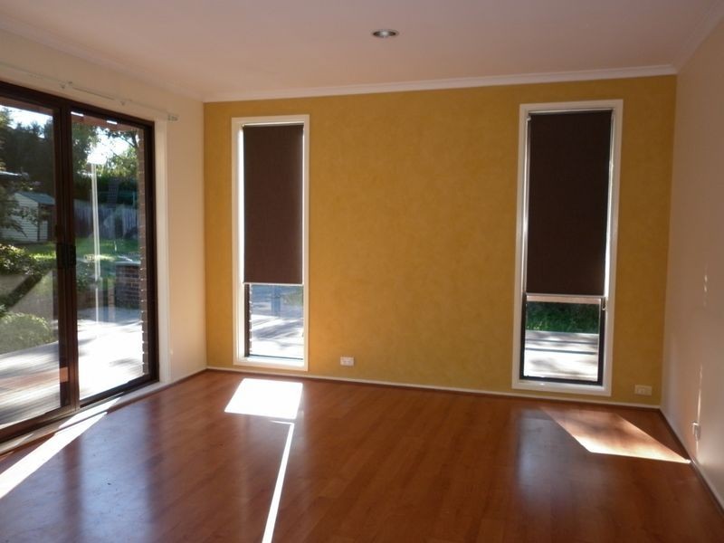 15 Bertram Street, Fadden ACT 2904