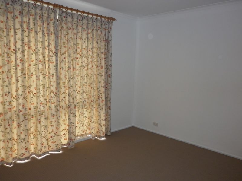 15 Bertram Street, Fadden ACT 2904