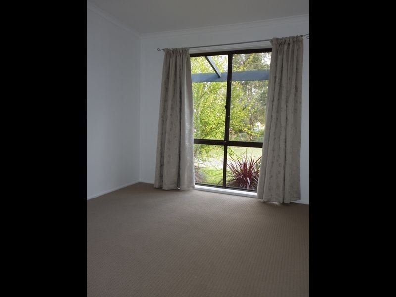 15 Bertram Street, Fadden ACT 2904