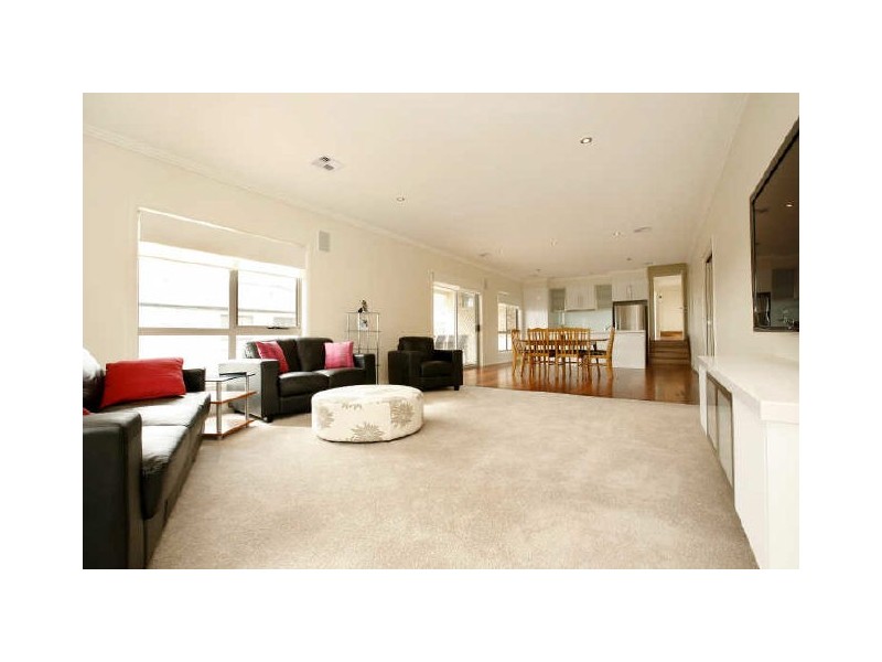 30 Waterfall Drive, Jerrabomberra NSW 2619
