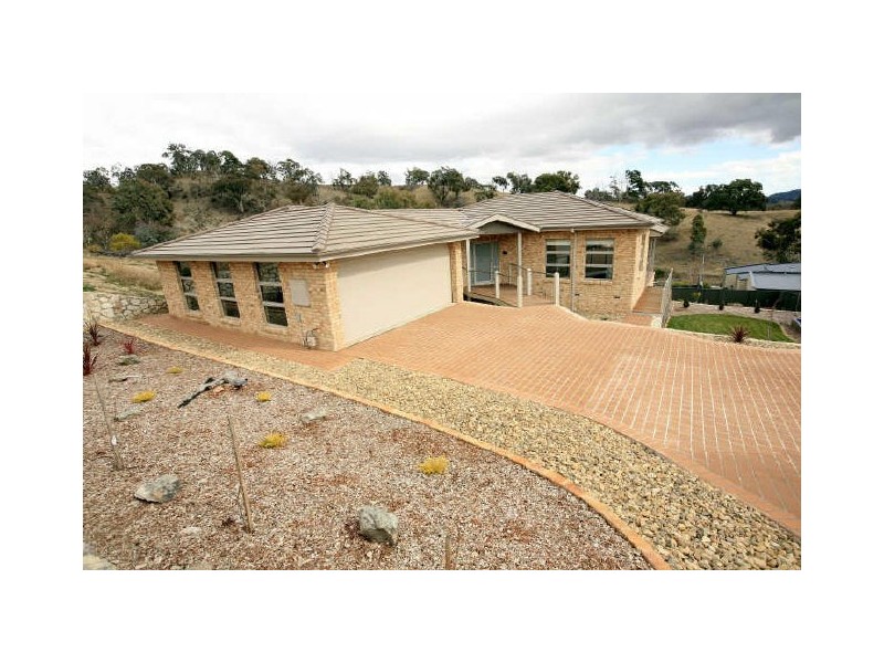 30 Waterfall Drive, Jerrabomberra NSW 2619