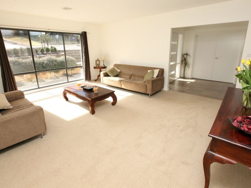 10 Emanuel Place, Conder ACT 2906