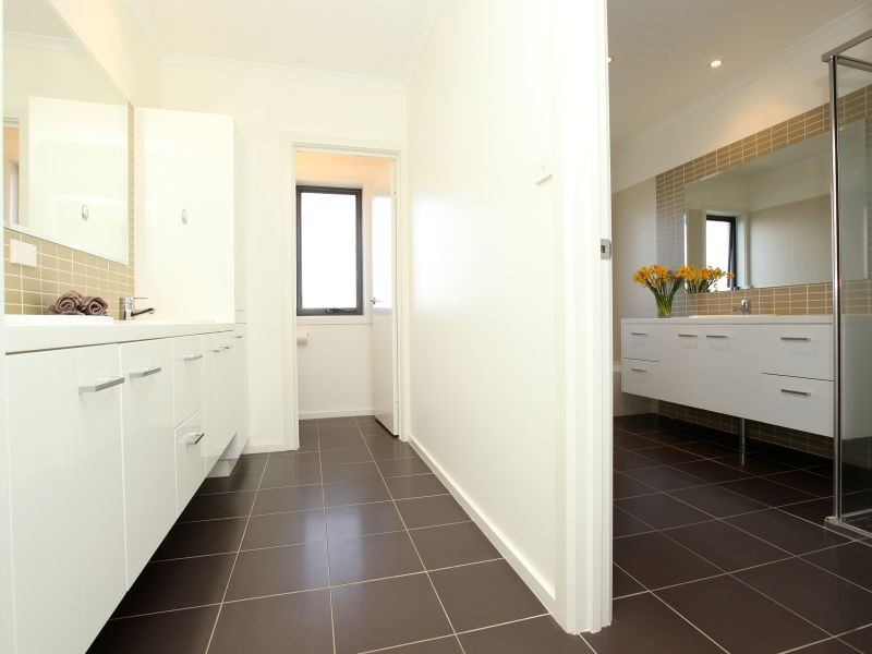 10 Emanuel Place, Conder ACT 2906