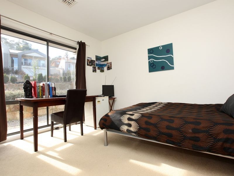 10 Emanuel Place, Conder ACT 2906
