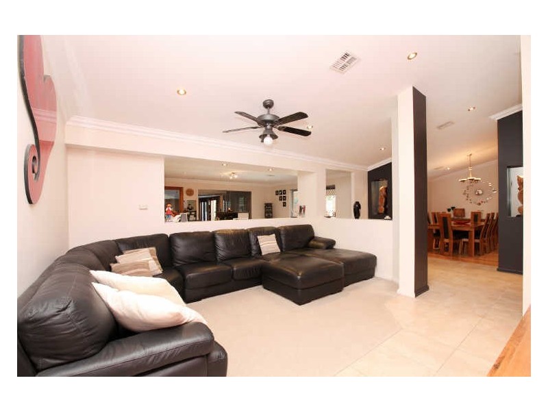 2 Towers Place, Gordon ACT 2906