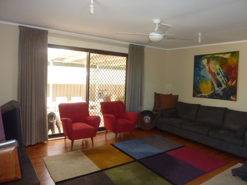 16 Carleton Street, Kambah ACT 2902
