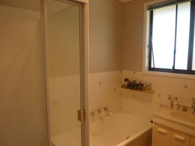 16 Carleton Street, Kambah ACT 2902