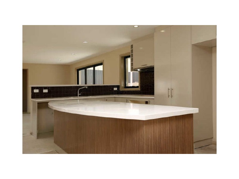 255 Bicentennial Drive, Jerrabomberra NSW 2619