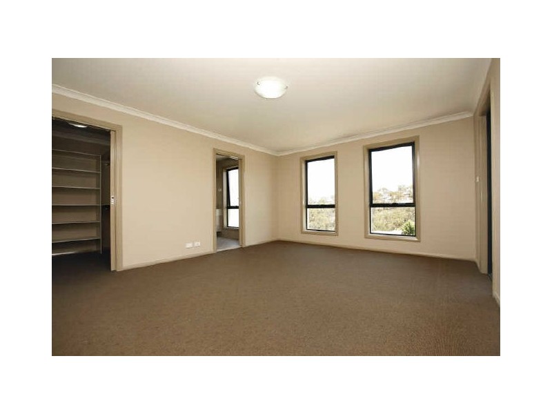 255 Bicentennial Drive, Jerrabomberra NSW 2619