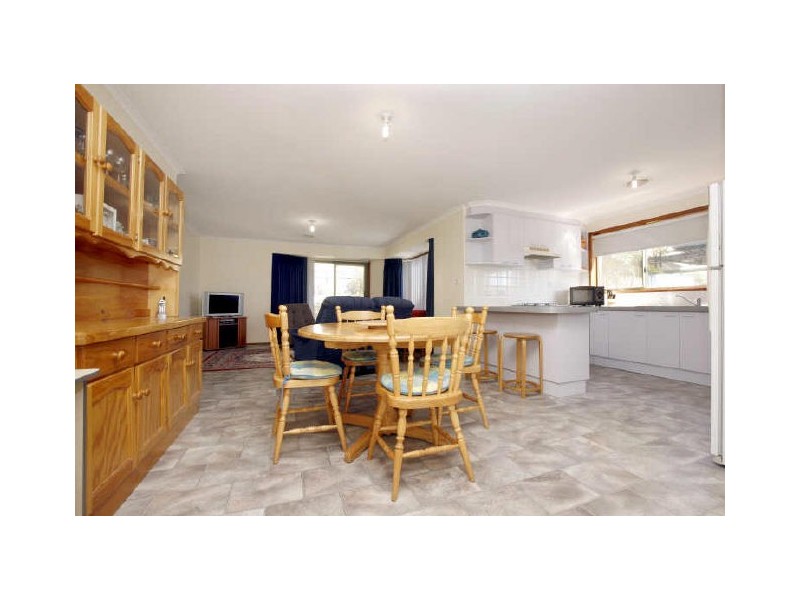 18 Shean Place, Gordon ACT 2906