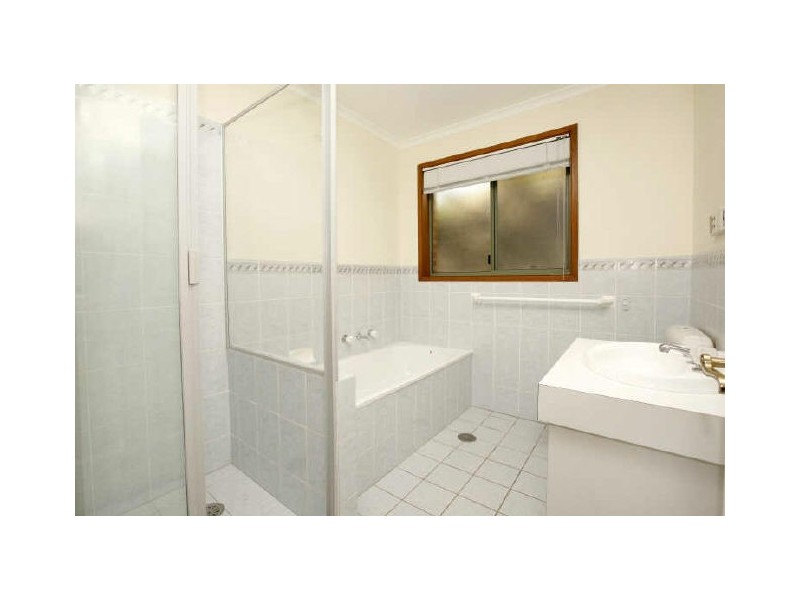 18 Shean Place, Gordon ACT 2906
