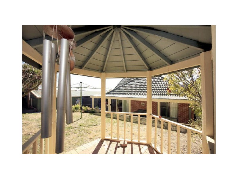 18 Shean Place, Gordon ACT 2906