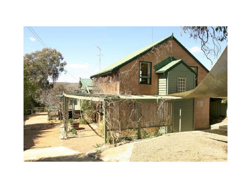 33 Brereton Street, Queanbeyan NSW 2620